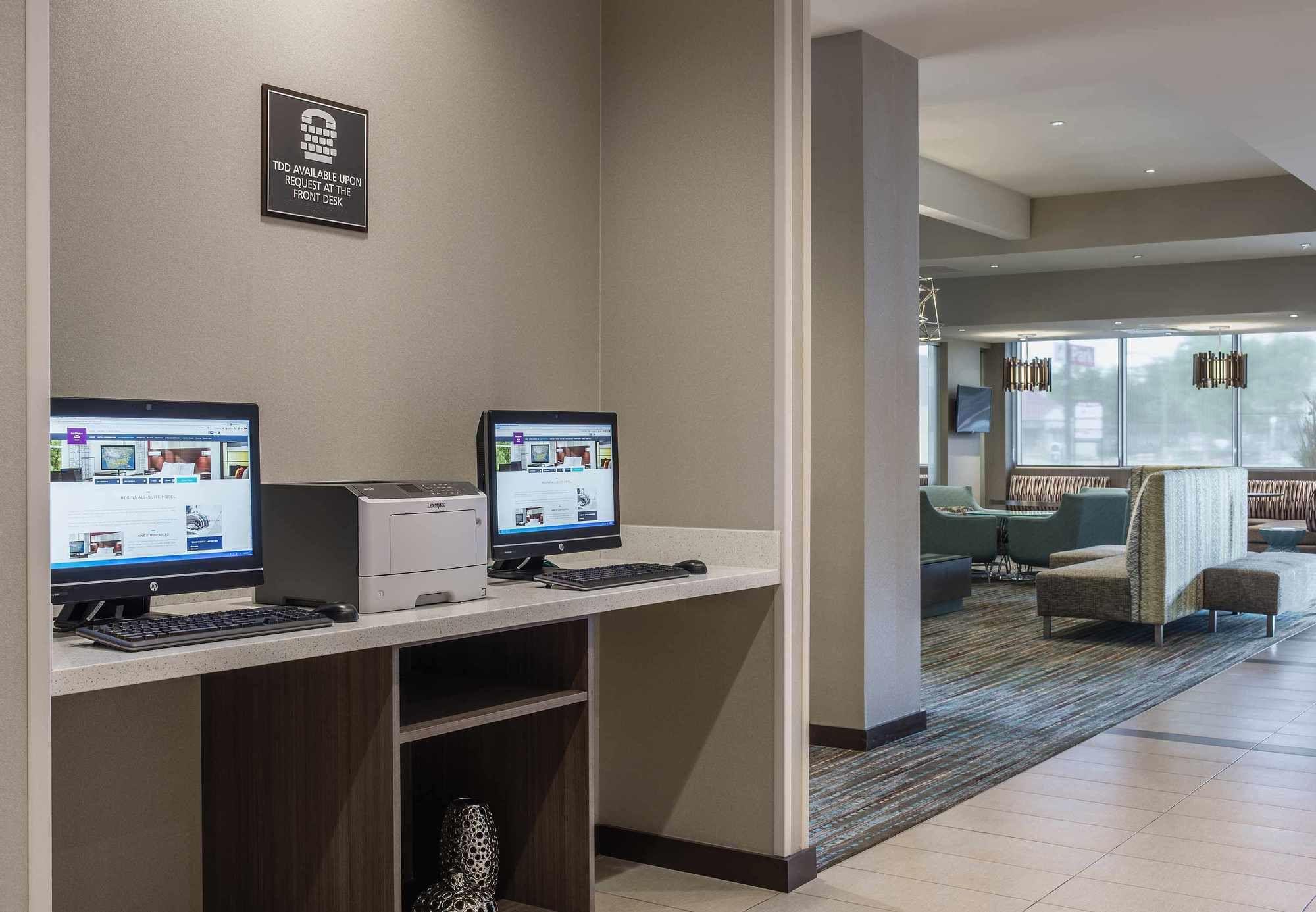 Residence Inn By Marriott Regina Bagian luar foto