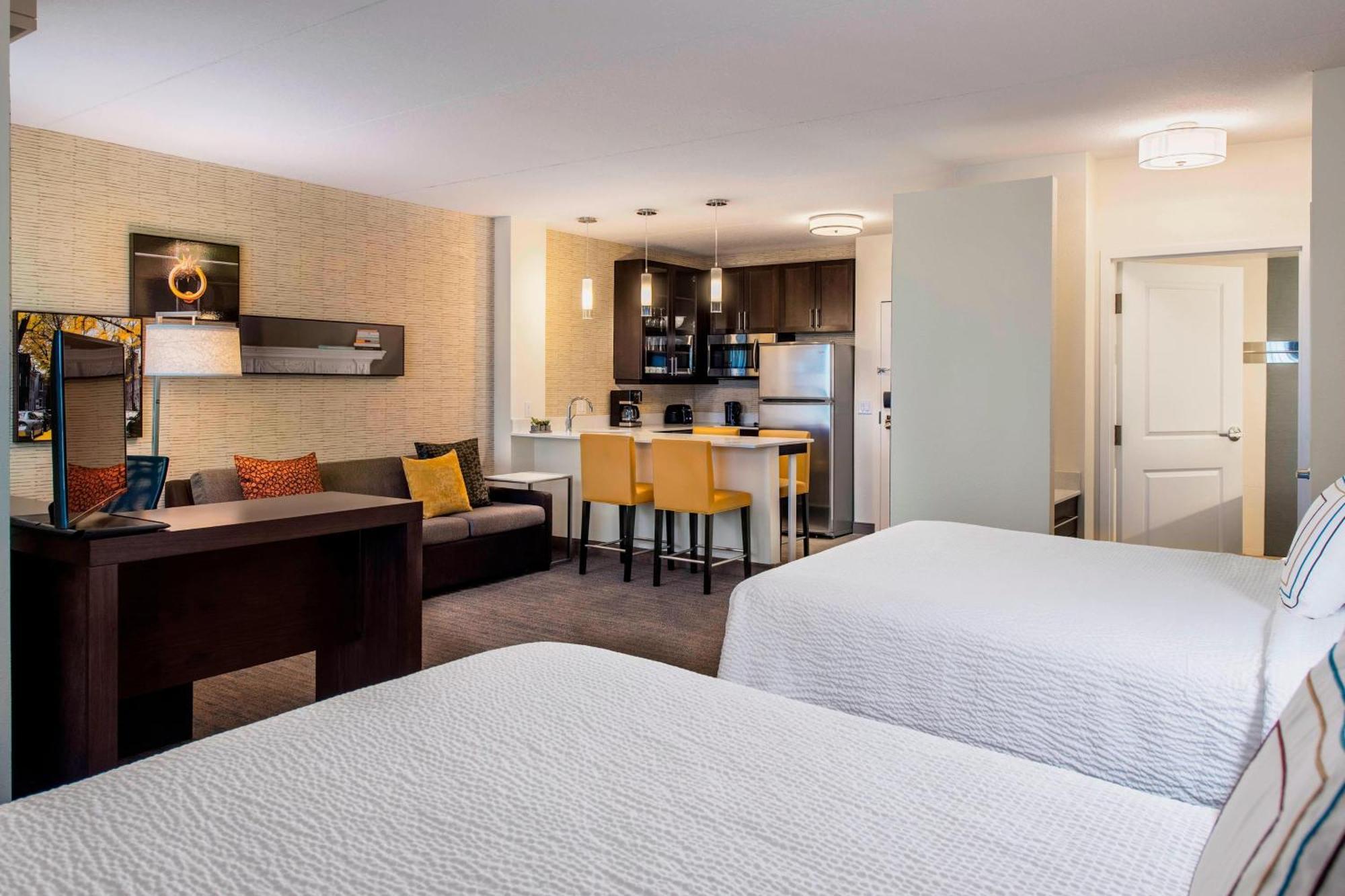 Residence Inn By Marriott Regina Bagian luar foto