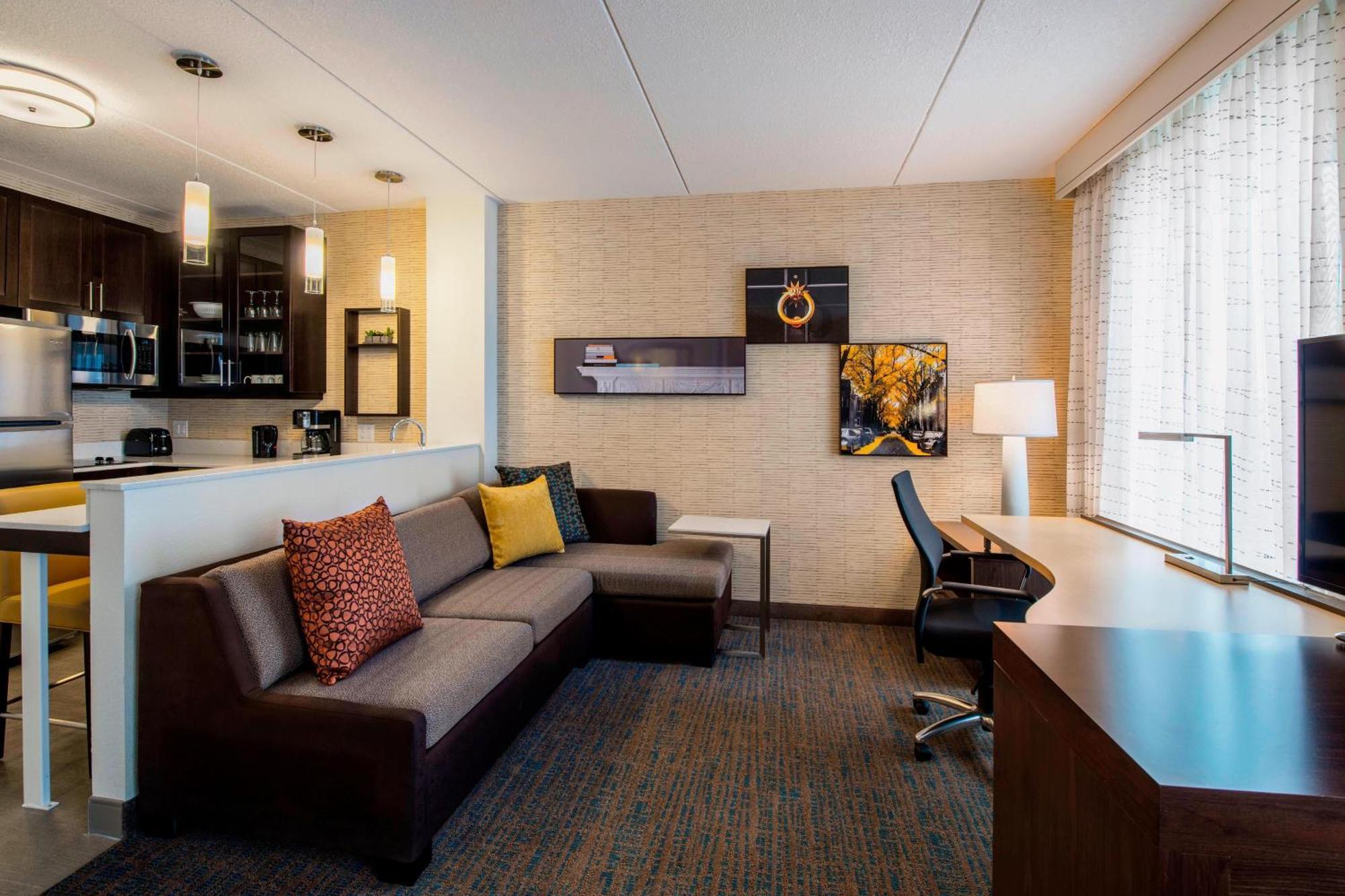 Residence Inn By Marriott Regina Bagian luar foto
