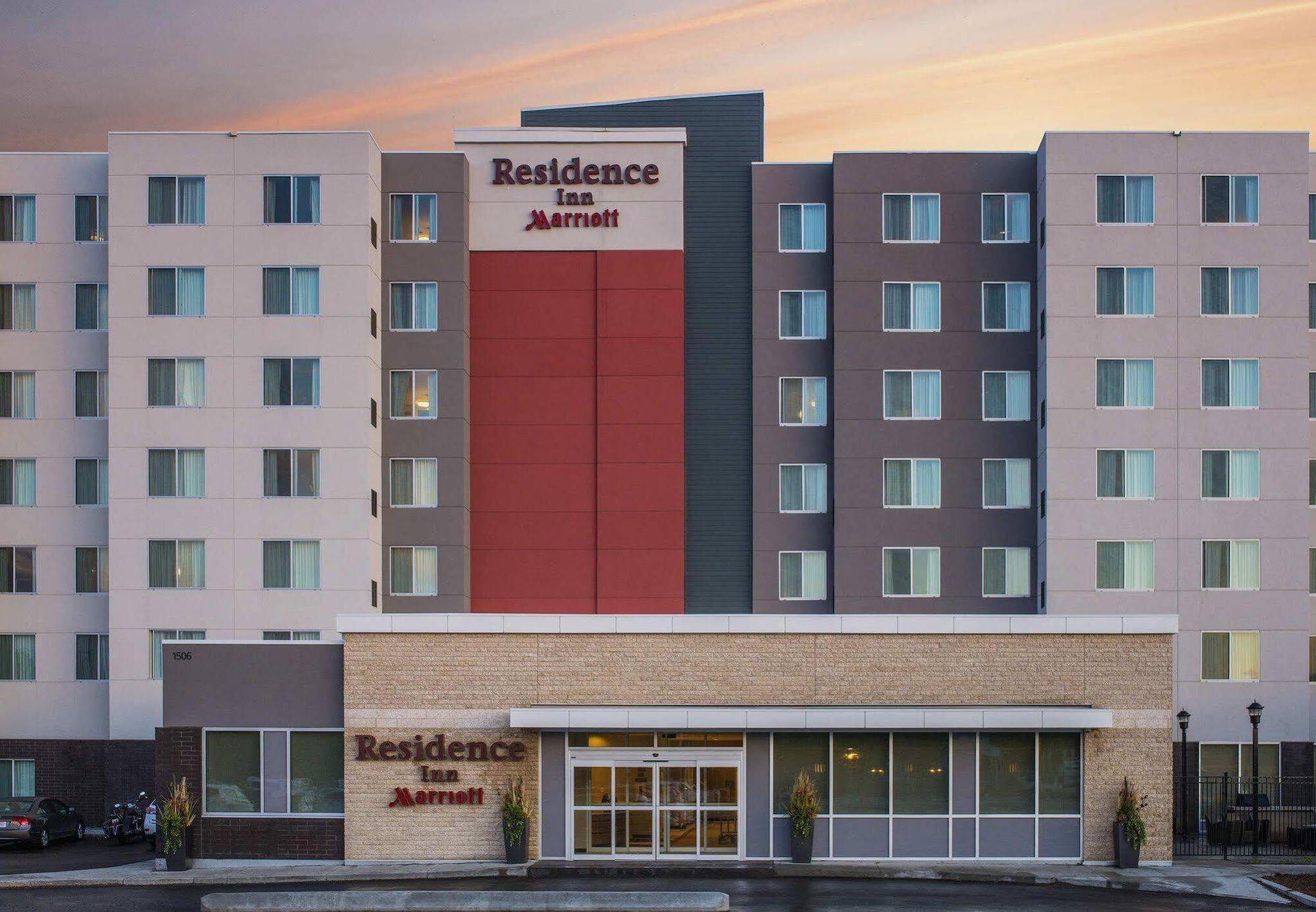 Residence Inn By Marriott Regina Bagian luar foto